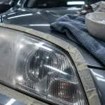 Nettoyage phare voiture au bicarbonate de soude