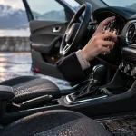 Desodorisant voiture dans l’habitacle, près des aérateurs